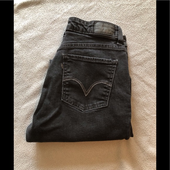 Jeans - Picture 1 of 3